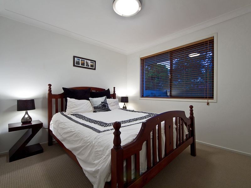 14 Treeview Drive, Burleigh Waters QLD 4220