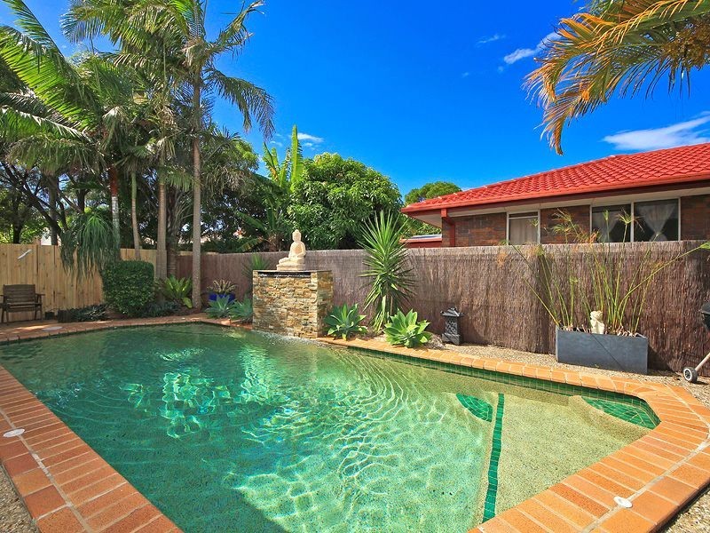 51 Auk Avenue, Burleigh Waters QLD 4220