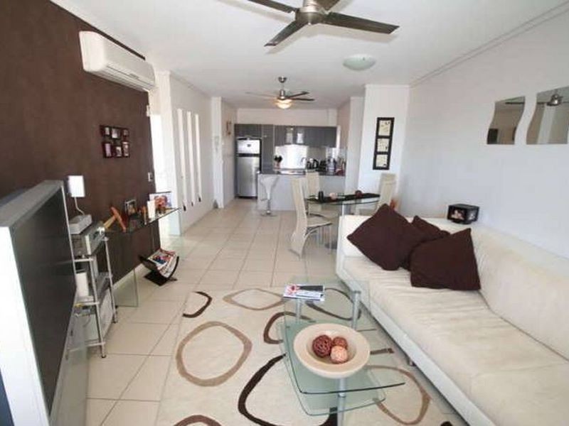 9/119 Sunshine Parade, Miami QLD 4220