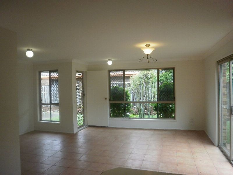 39 Montezuma Drive, Burleigh Waters QLD 4220