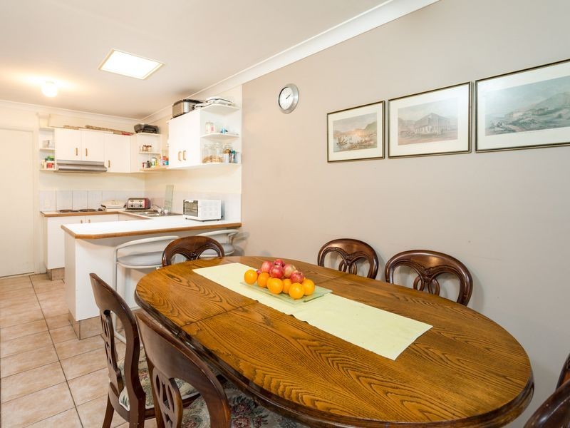 1/6 Felicia Ct, Burleigh Waters QLD 4220