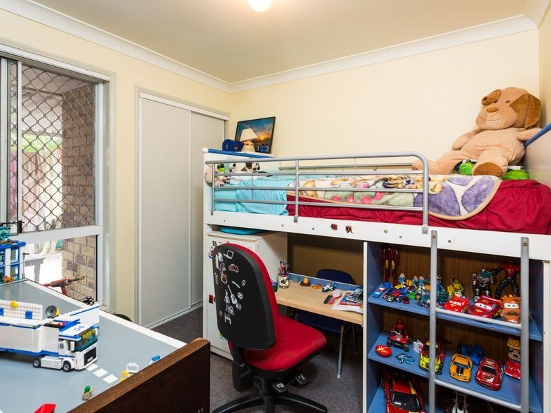 1/6 Felicia Ct, Burleigh Waters QLD 4220