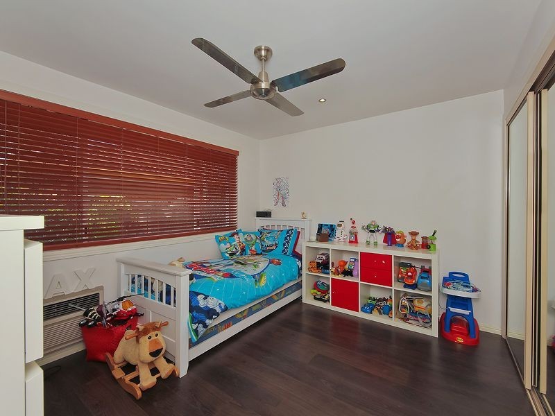 9 Courser Court, Burleigh Waters QLD 4220