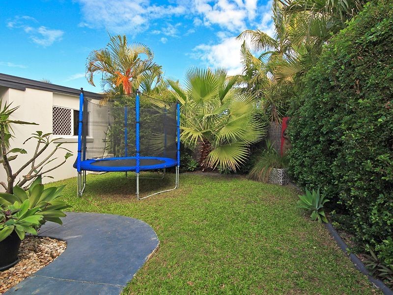 9 Courser Court, Burleigh Waters QLD 4220