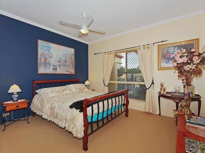 Burleigh Waters QLD 4220