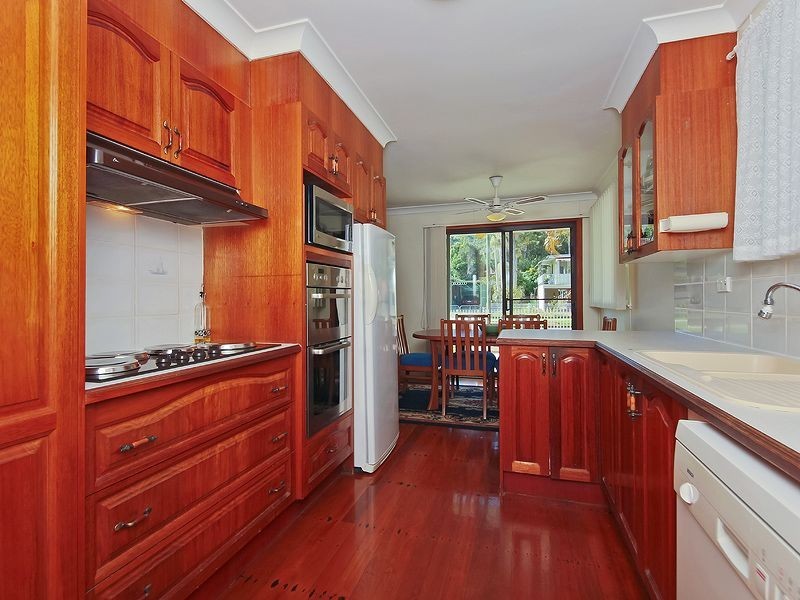 28 Bunyip Street, Burleigh Heads QLD 4220