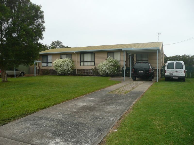 36 Larch St, Tallebudgera QLD 4228