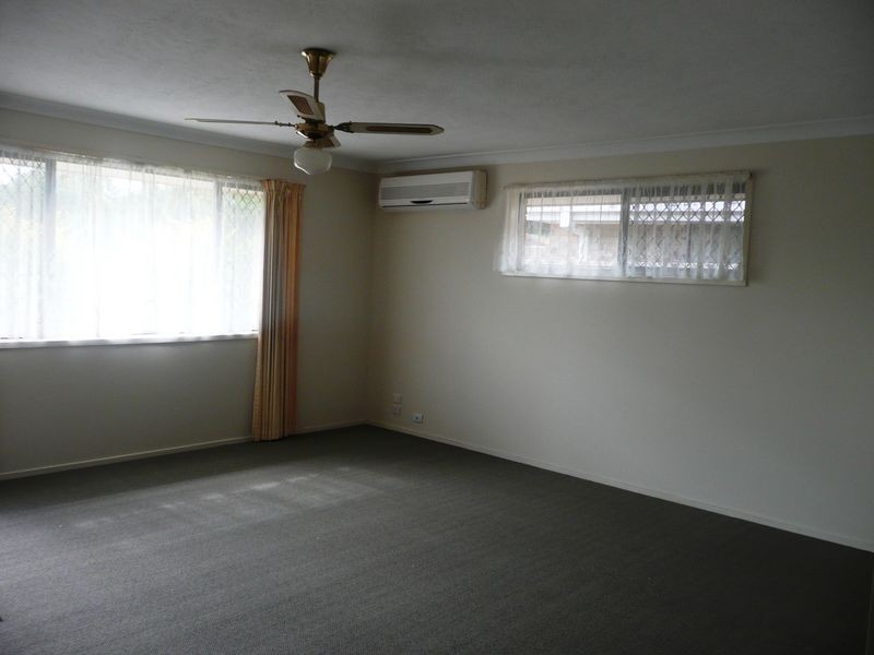 1/3 Flora Close, Burleigh Waters QLD 4220