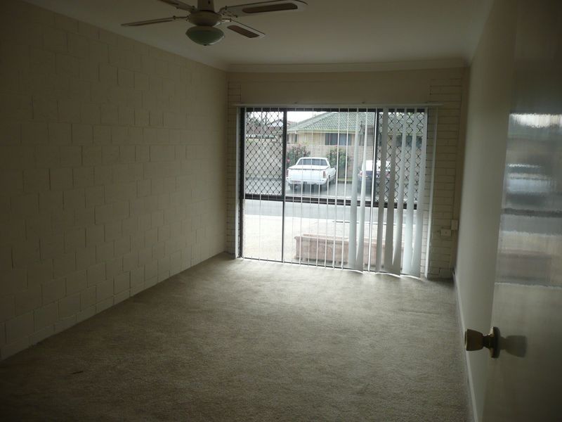 1/3 Flora Close, Burleigh Waters QLD 4220