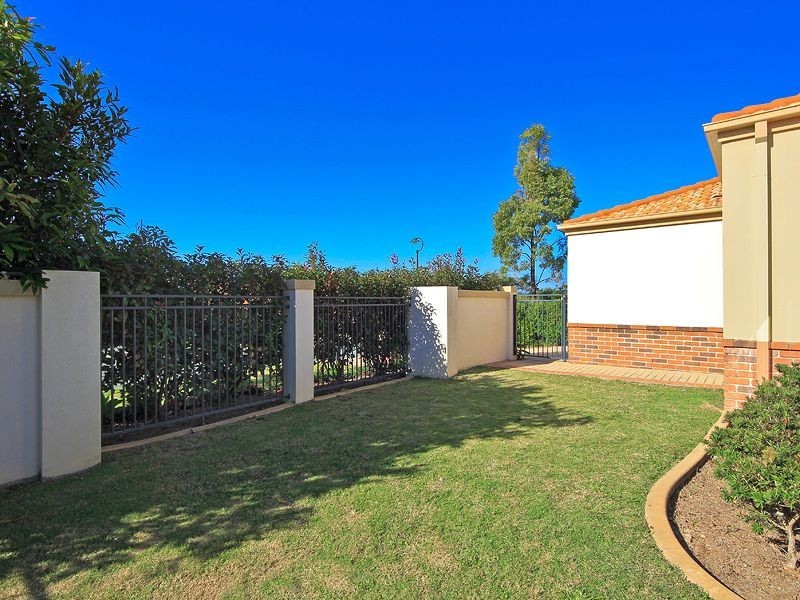 22 Prospect Court, Robina QLD 4226