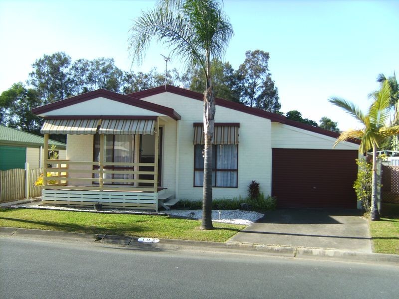 102/325 Reedy Creek Road, Burleigh Waters QLD 4220