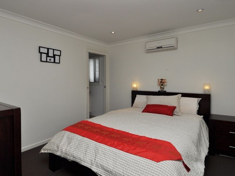 19 Dunlin Drive, Burleigh Waters QLD 4220