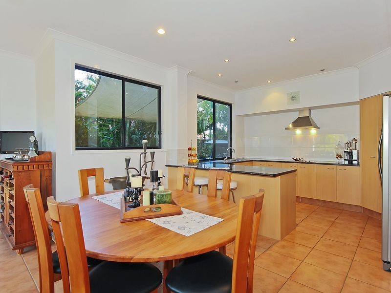 12 Mauritius Court, Varsity Lakes QLD 4227