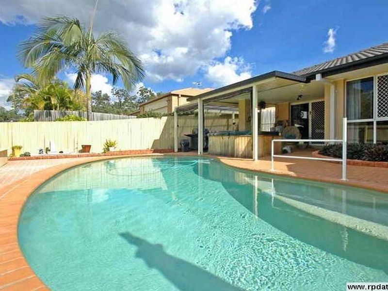 2 Sirec Way, Burleigh Heads QLD 4220