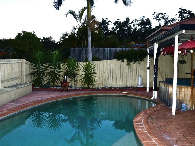 2 Sirec Way, Burleigh Heads QLD 4220