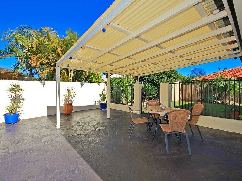 4 Rice Place, Varsity Lakes QLD 4227