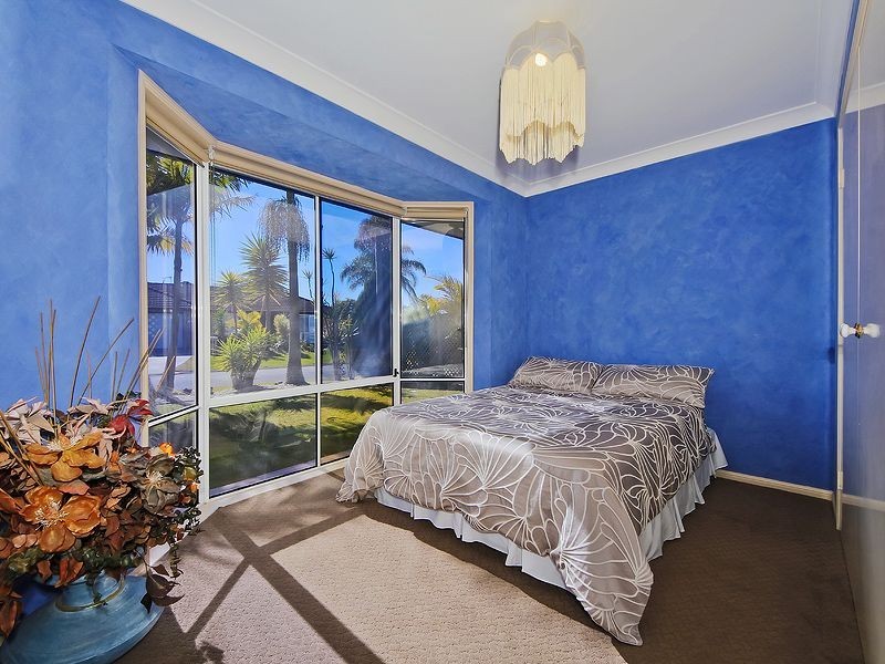 4 Rice Place, Varsity Lakes QLD 4227