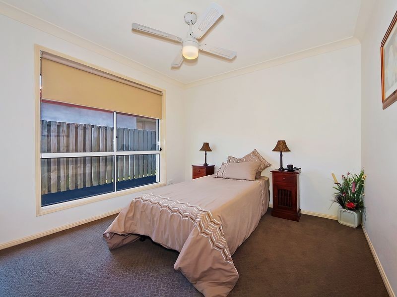 4 Rice Place, Varsity Lakes QLD 4227