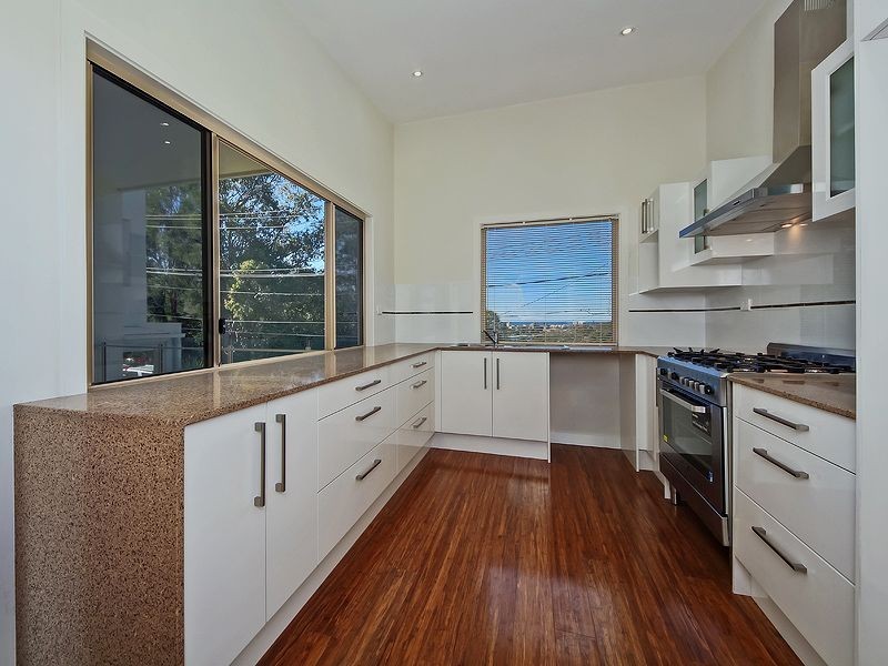 8 Reserve Street, Burleigh Heads QLD 4220