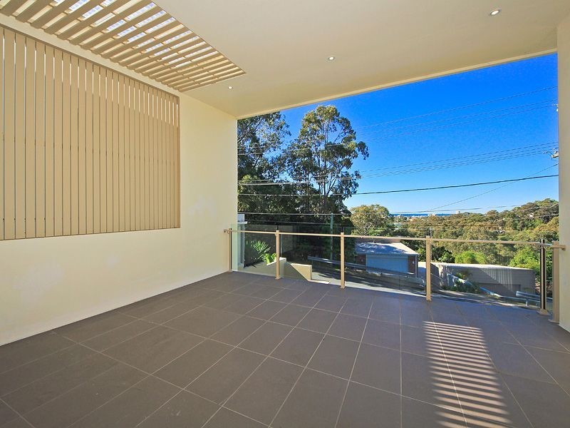 8 Reserve Street, Burleigh Heads QLD 4220