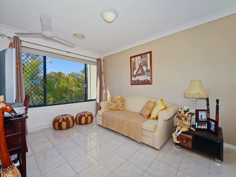 5/6-8 Warbler Pde, Varsity Lakes QLD 4227