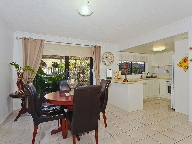 5/6-8 Warbler Pde, Varsity Lakes QLD 4227