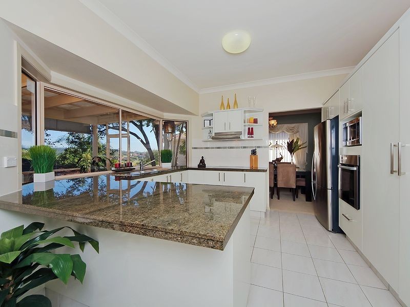 16 Outrigger Dr, Robina QLD 4226