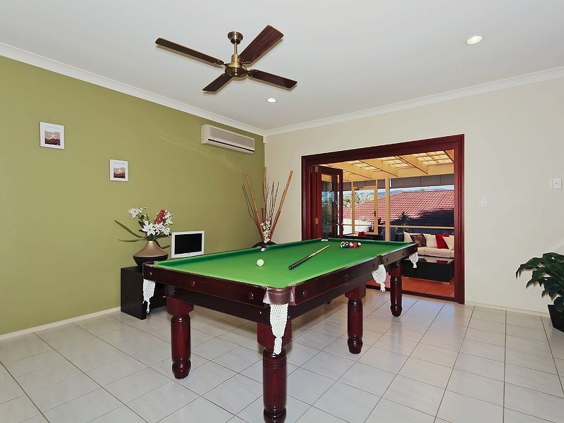 16 Outrigger Dr, Robina QLD 4226