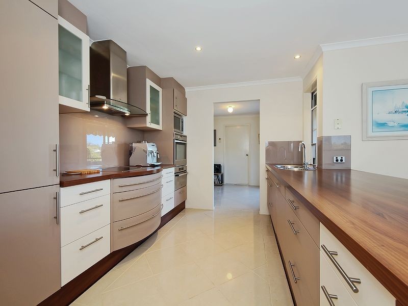 34 Altissimo Close, Varsity Lakes QLD 4227