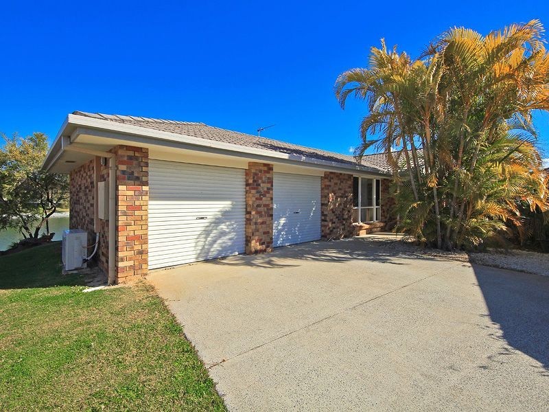 34 Altissimo Close, Varsity Lakes QLD 4227