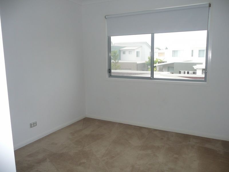 36 Barcelona Way, Burleigh Waters QLD 4220