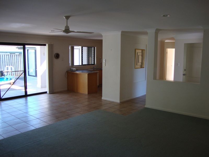 42 Seville Circuit, Burleigh Waters QLD 4220