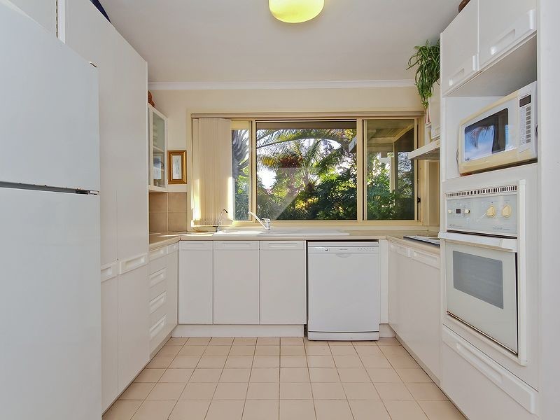 6 Yodelay Street, Varsity Lakes QLD 4227