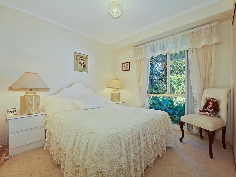 6 Yodelay Street, Varsity Lakes QLD 4227