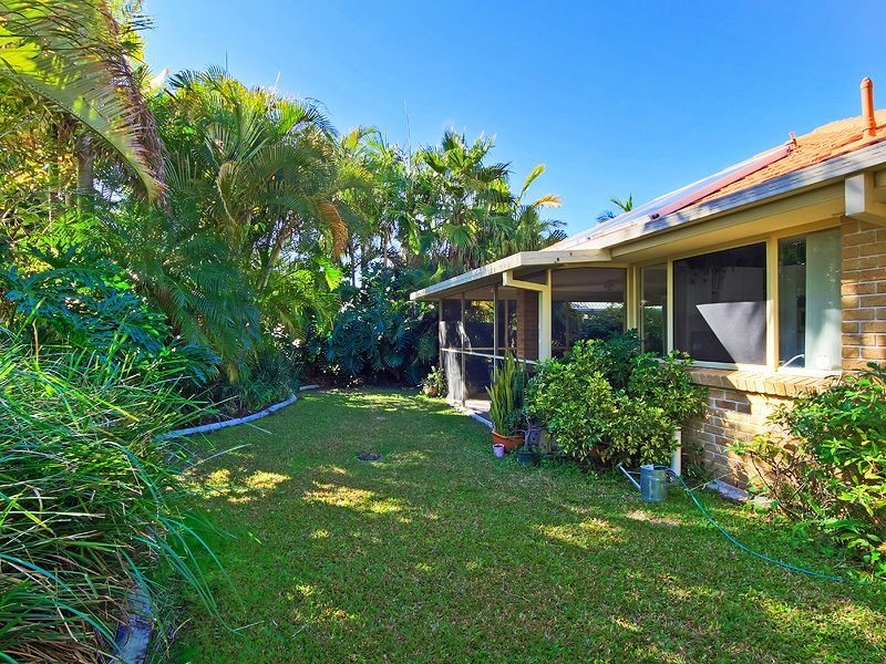 6 Yodelay Street, Varsity Lakes QLD 4227