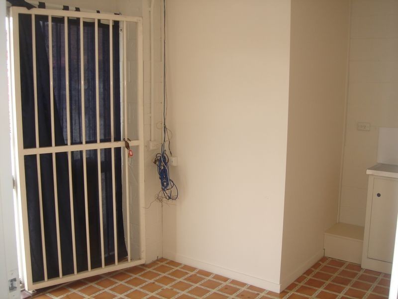 2/5 Hutchinson Street, Burleigh Heads QLD 4220