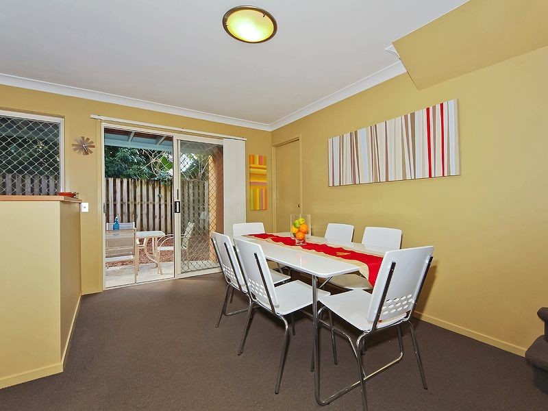 8/1 Warbler Parade, Varsity Lakes QLD 4227