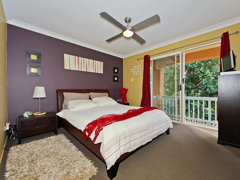 8/1 Warbler Parade, Varsity Lakes QLD 4227