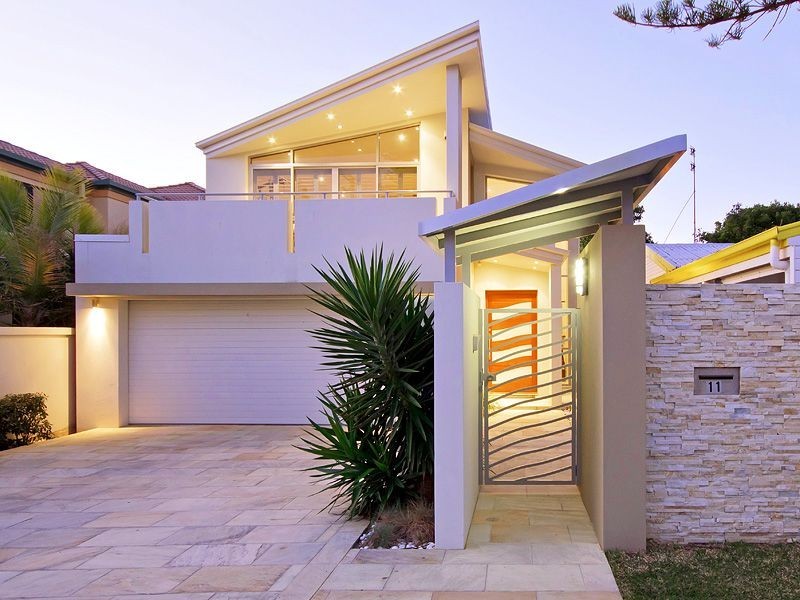 11 Seashell Avenue, Mermaid Beach QLD 4218