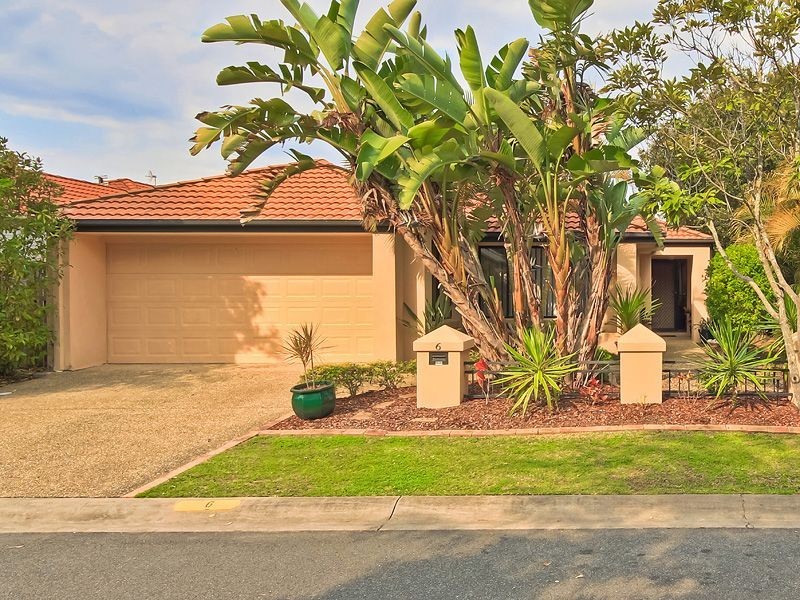 6 Lakes Cct, Burleigh Waters QLD 4220