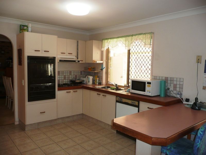 20 Pintail Cr, Burleigh Waters QLD 4220