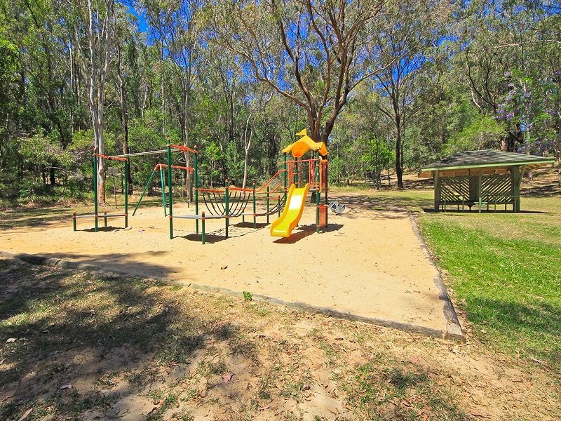 212 Ocean Parade, Burleigh Heads QLD 4220