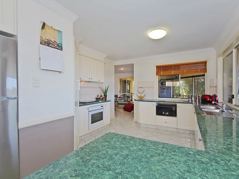 8 Flindersia Court, Reedy Creek QLD 4227