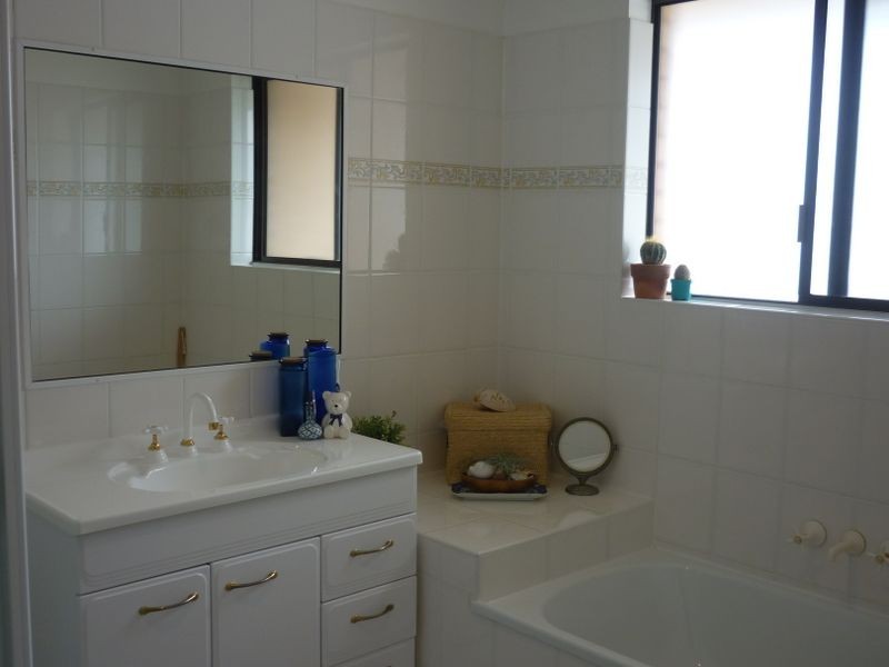 8/26 Stephens St, Burleigh Heads QLD 4220