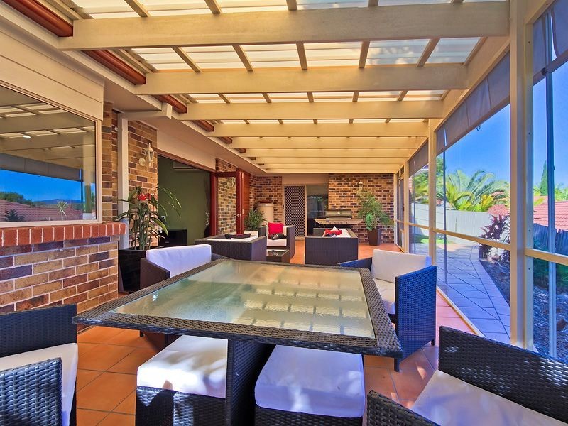 16 Outrigger Dr, Robina QLD 4226