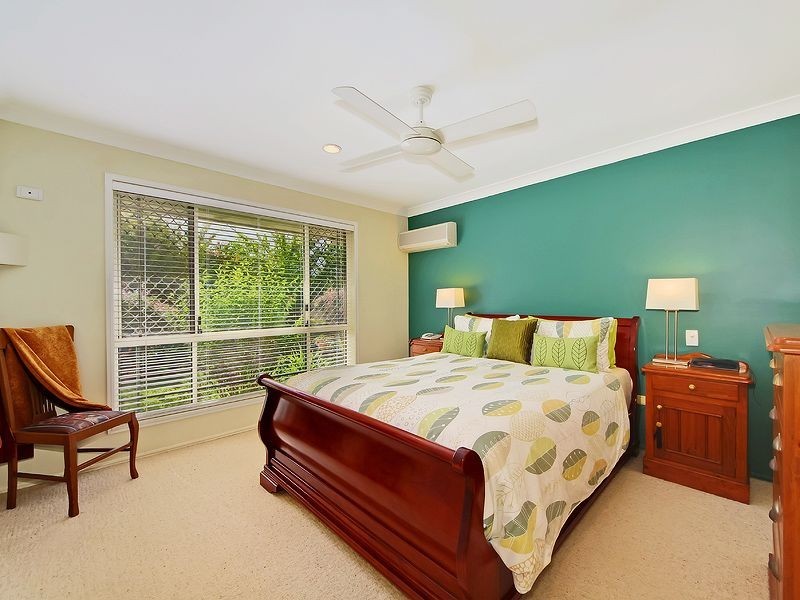 1 Thornleigh Crescent, Varsity Lakes QLD 4227