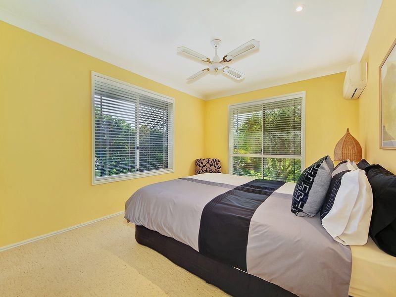 1 Thornleigh Crescent, Varsity Lakes QLD 4227