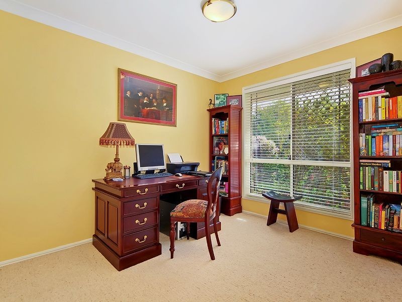 1 Thornleigh Crescent, Varsity Lakes QLD 4227