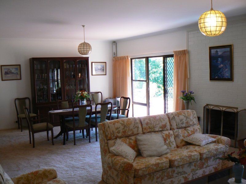 1 Warra Court, Mudgeeraba QLD 4213