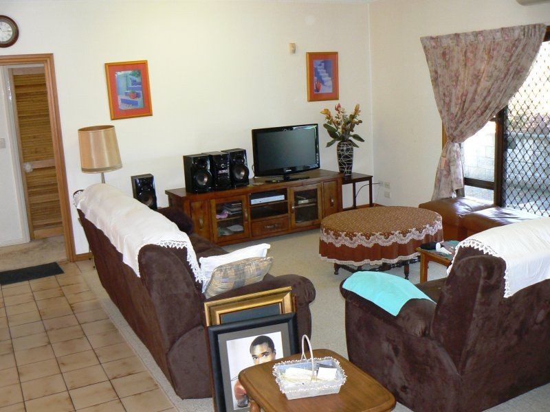 1 Warra Court, Mudgeeraba QLD 4213